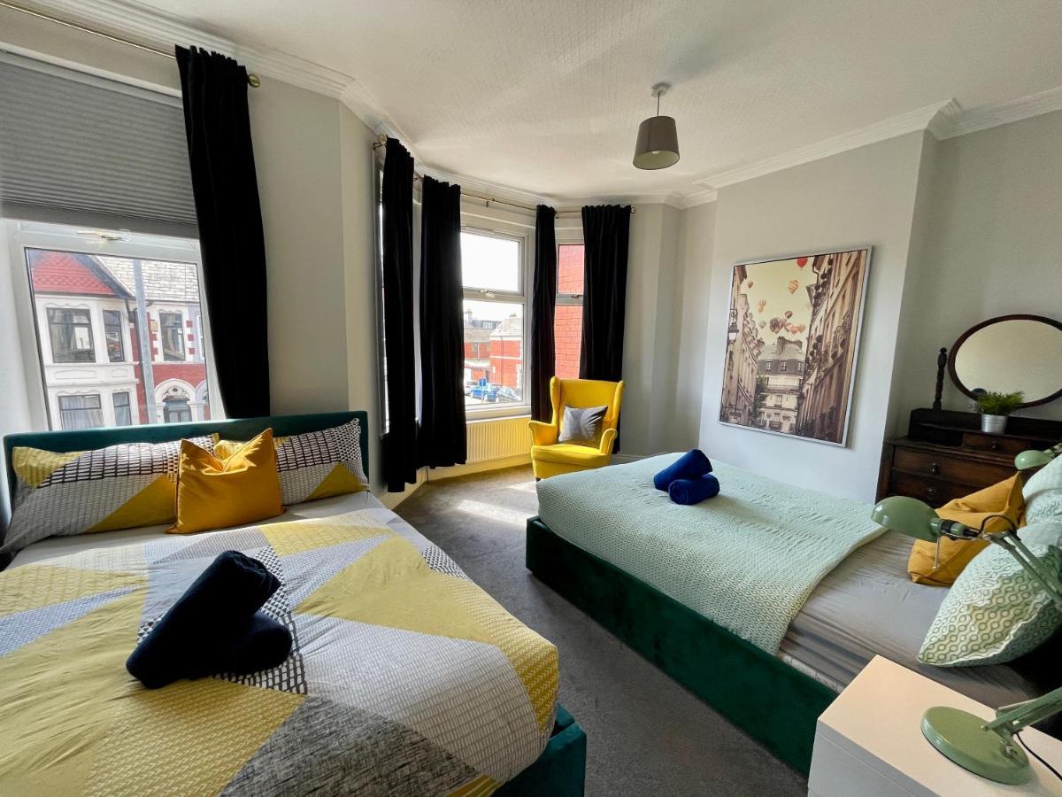 Edwardian City Centre House For Big Groups, Offroad Parking & Hot Tub! Cardiff Exterior foto